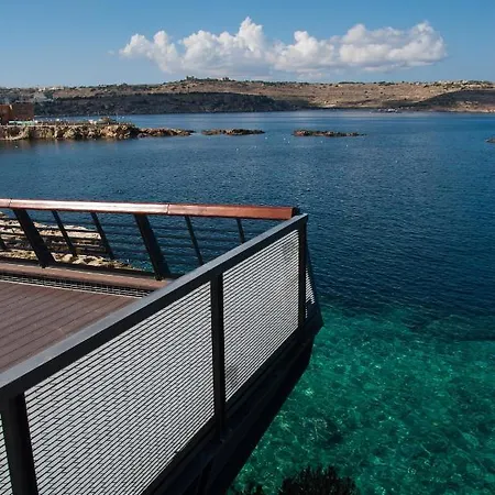 Blue Harbour 1 Seafront Holiday 2-bedroom With Terrace St Pauls Bay St. Paul's Bay
